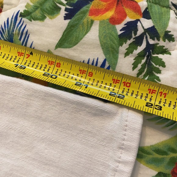 True Religion White Jeans - Picture 5 of 5